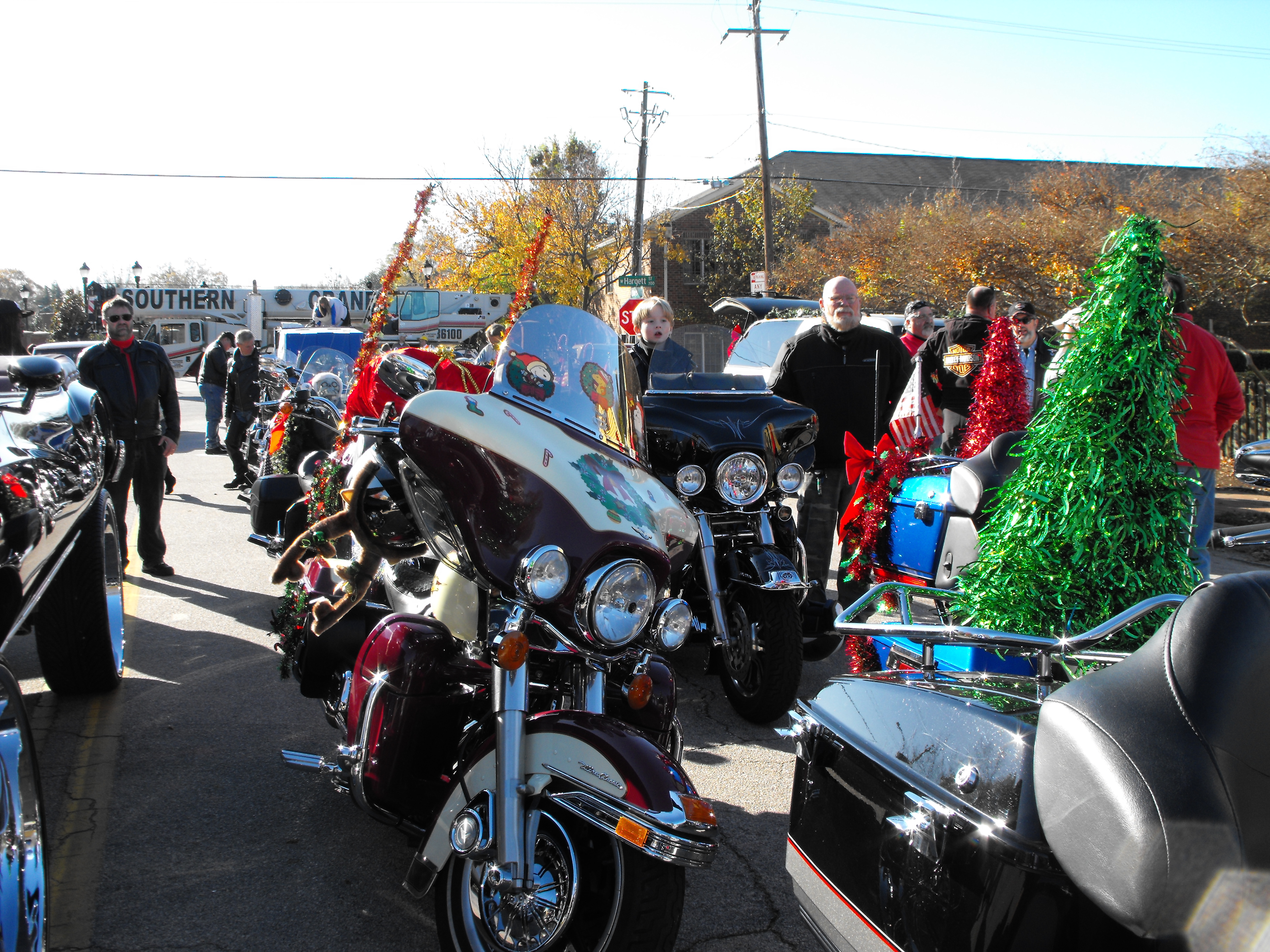 ./2011/Raleigh Christmas Parade/Pt20004.JPG